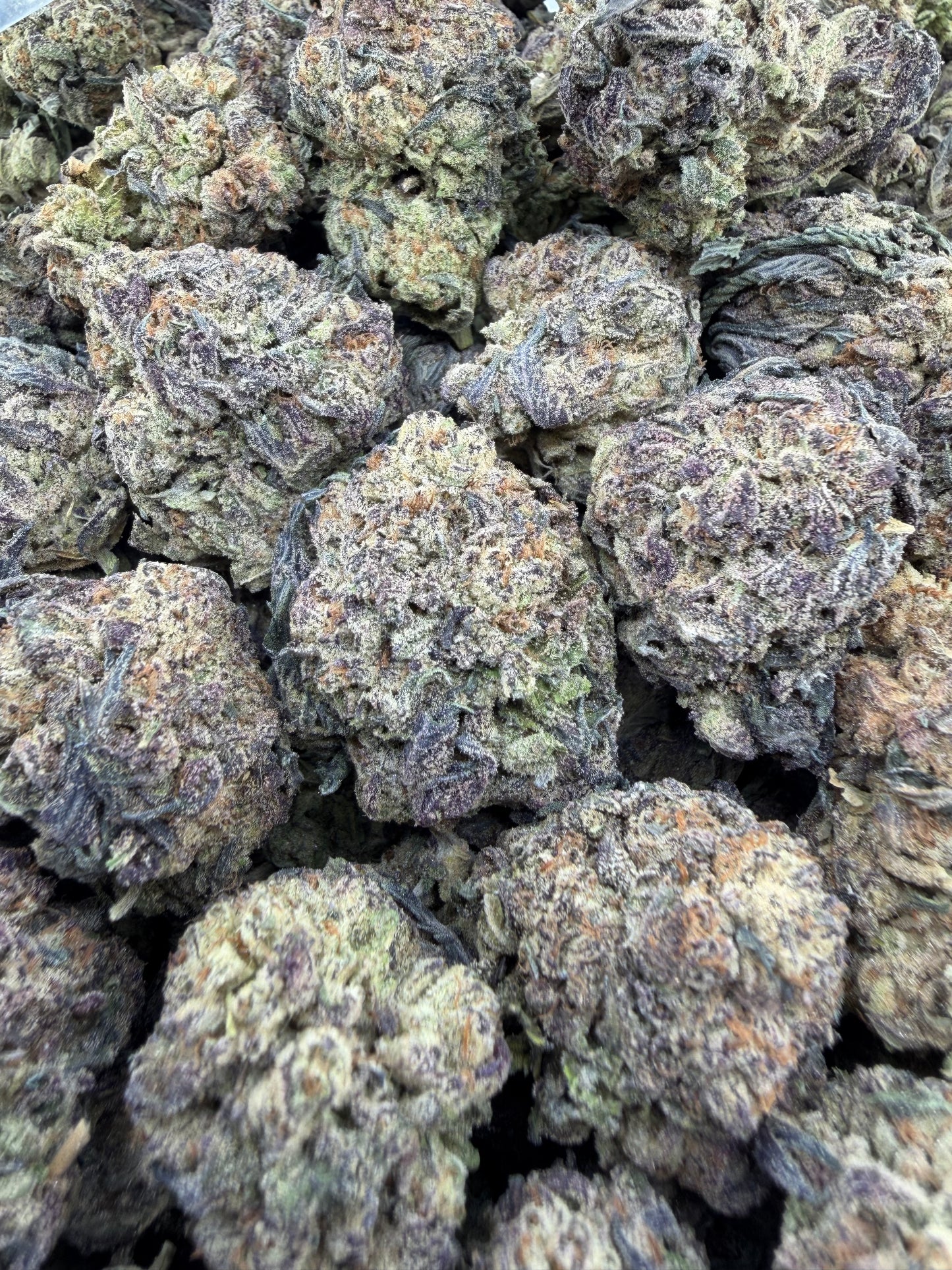THC-A FLOWER COOKIE MONSTER - HYBRID (LIGHT DEP)
