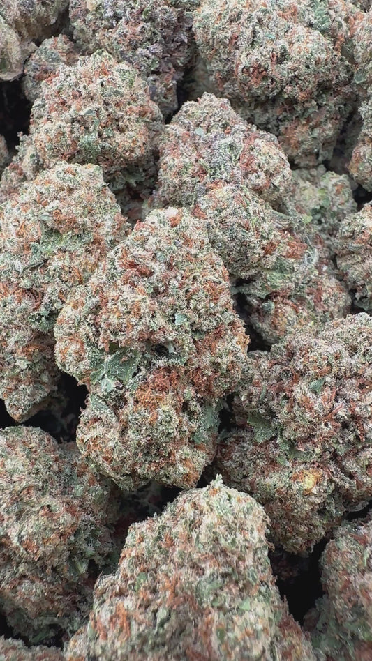 THC-A FLOWER PINEAPPLE EXPRESS - SATIVA (LIGHT DEP)